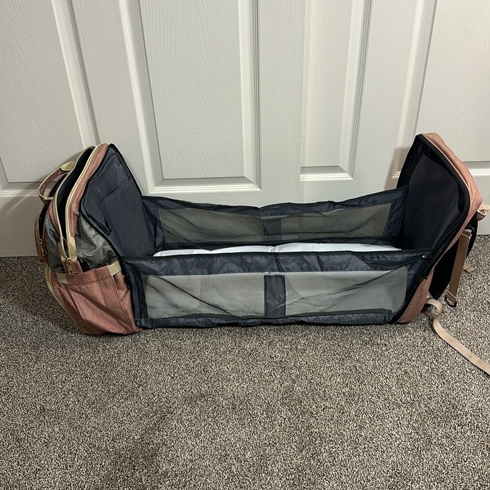 Bubblbay diaper bag backpack with changing station - gender neutral - Picture 10 of 16